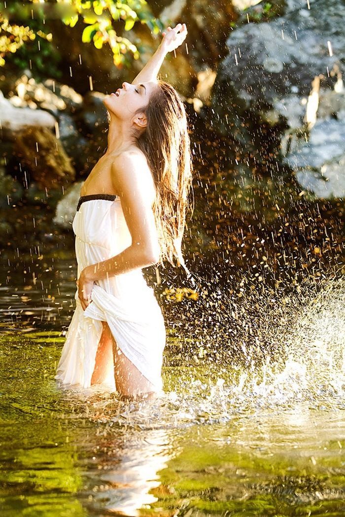 Marie Avgeropoulos in Astana