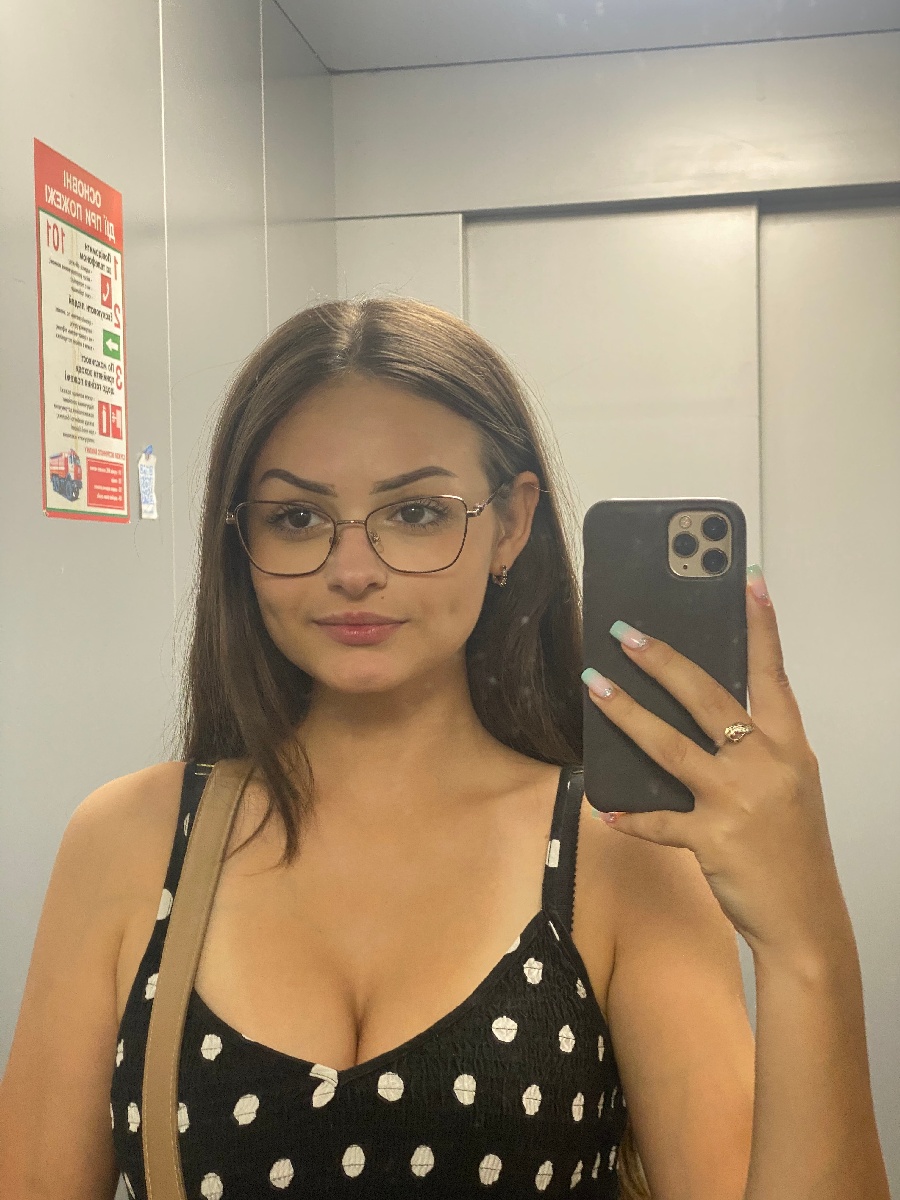 Sexy model Stacy in Astana